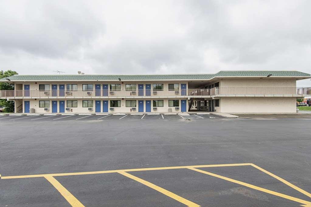 Motel 6 Kansas City, Mo - Airport Ngoại thất bức ảnh