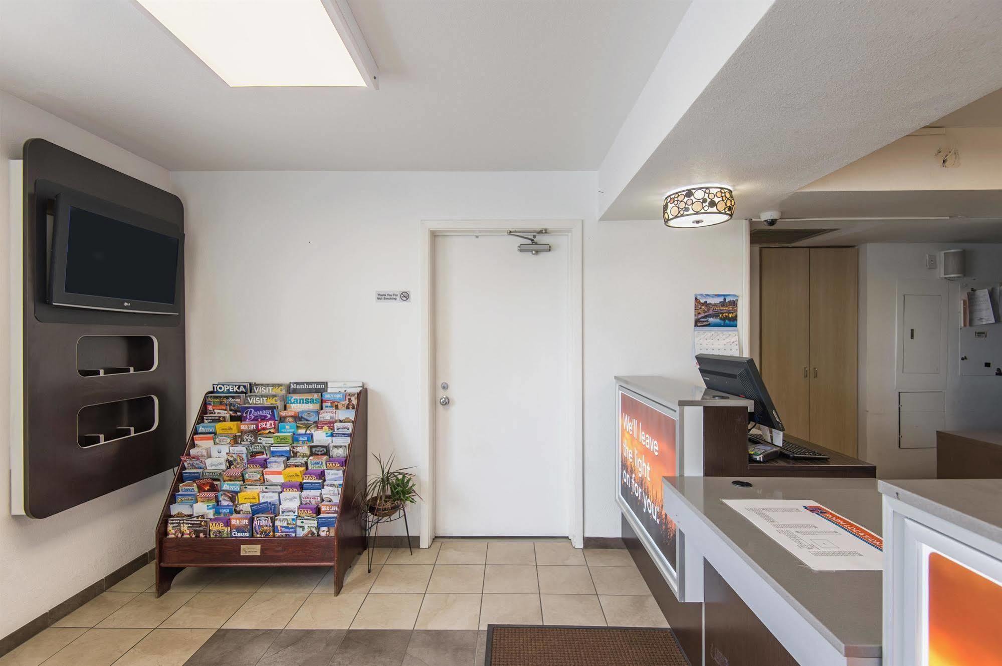 Motel 6 Kansas City, Mo - Airport Ngoại thất bức ảnh